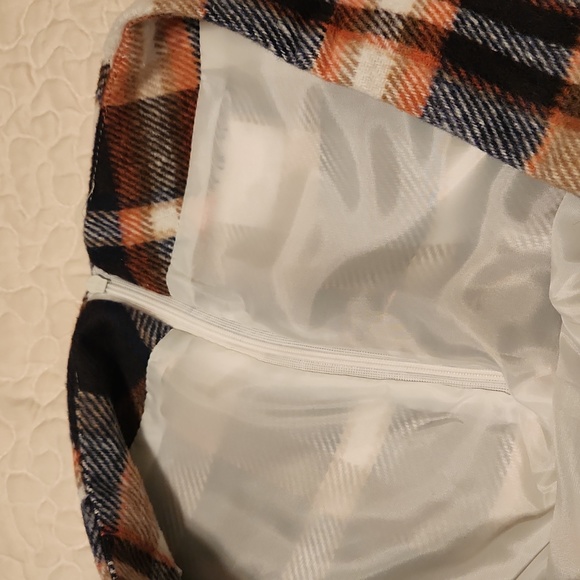 Fall plaid soft wool skirt has that Burberry look size XXL  size (14) - Picture 3 of 3